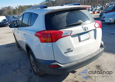 2015 Toyota Rav4 Xle from USA, damaged, VIN 2T3WFREV1FW174651